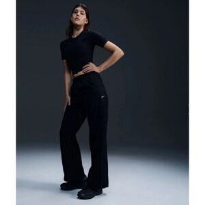 Nike Women's Track Pants Black Wide Leg Black Medium Lightweight Sportswear